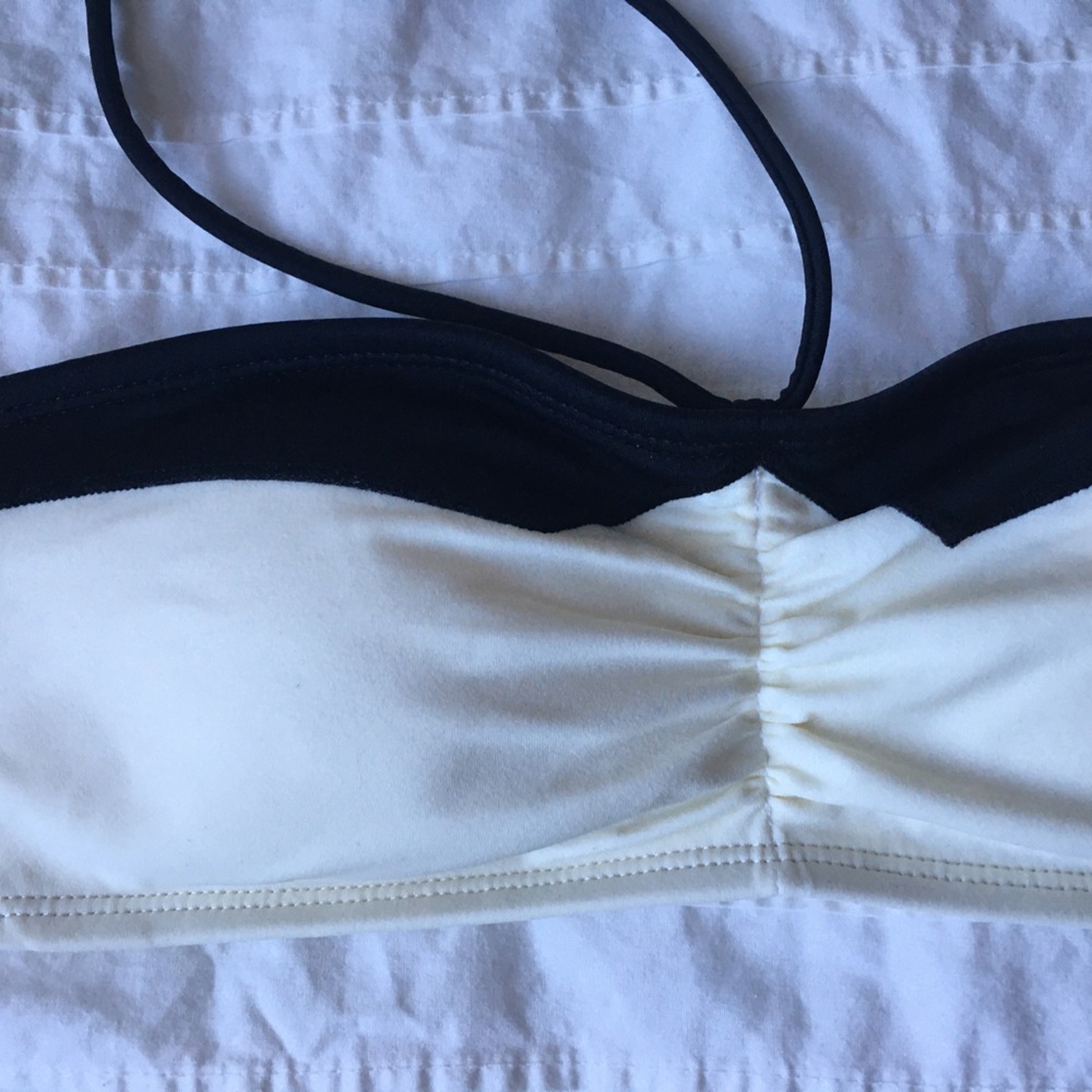 Marc by Marc Jacobs bikini top, sz small, nwt